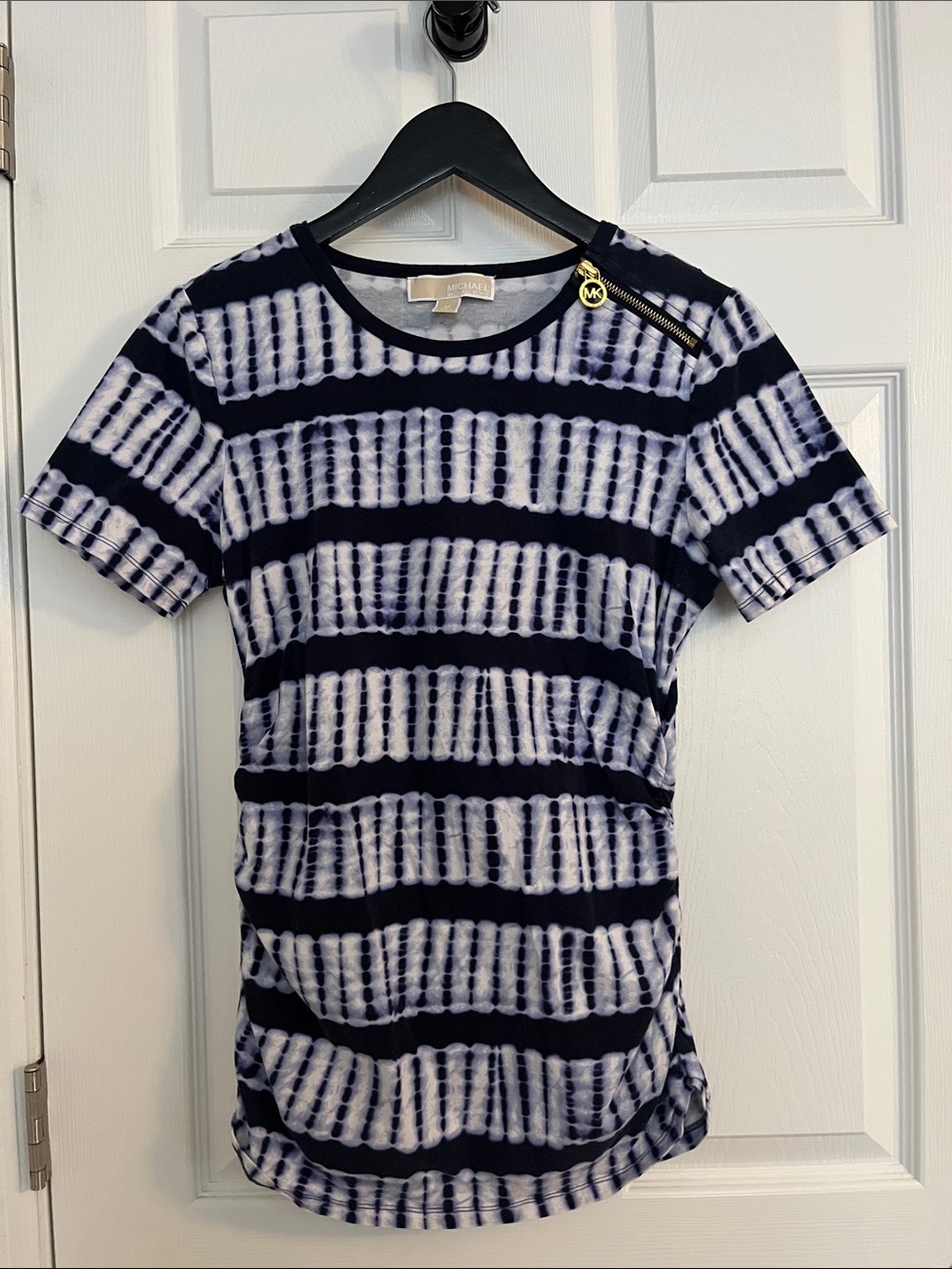 MICHAEL Michael Kors Navy and White Tie-Dye Stripe Short Sleeve Top